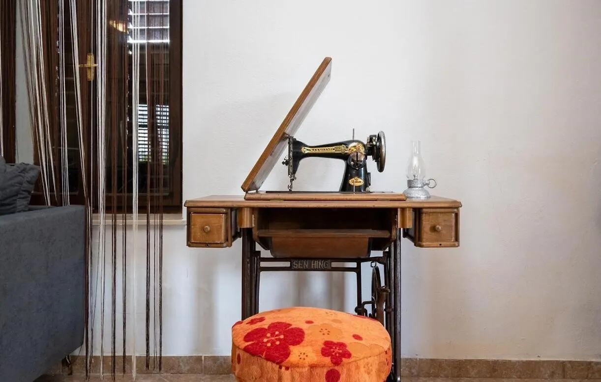 Apartment Apartmani Diran Preko